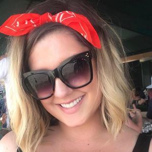 Meet your Posher, Megan